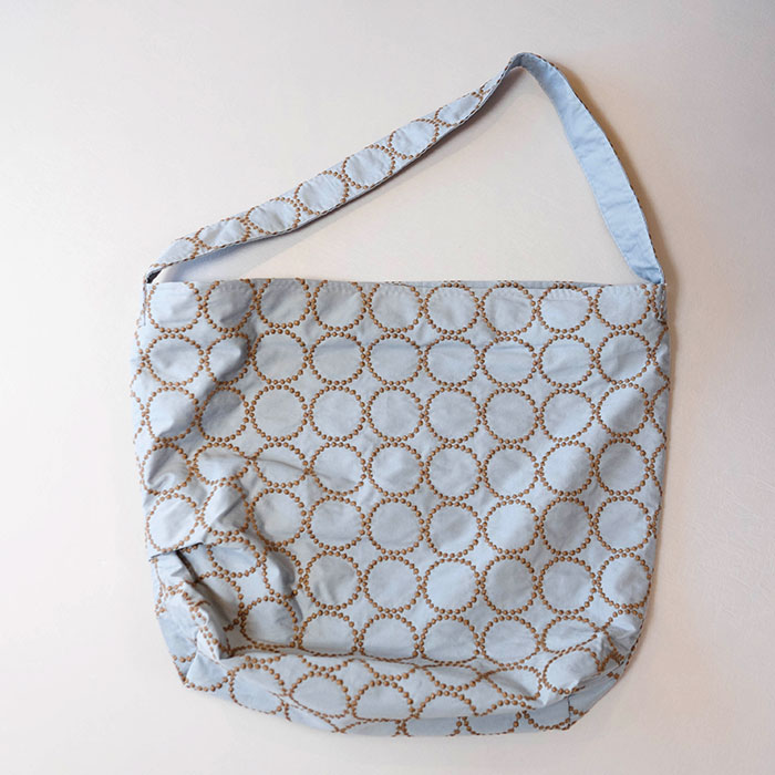 ミナペルホネンtambourine ボディバッグ light blue（L） | Lin total