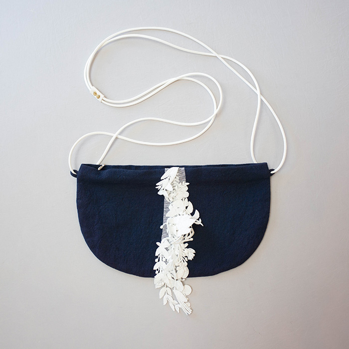 ミナペルホネン coupe bag #navy | Lin total fashion place blog