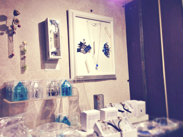 幻想少年展-おいしい鉱石のラボラトリエ
