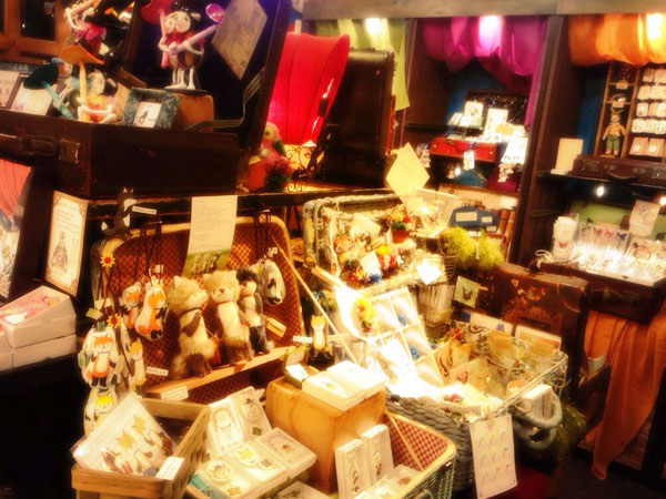 旅人のトランク展