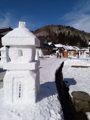 雪灯籠