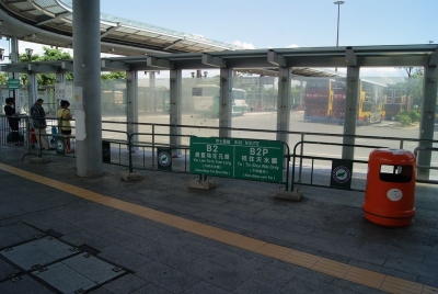深セン湾口岸 B2Pバス