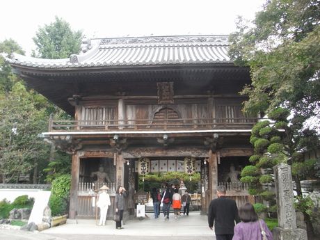 霊山寺山門