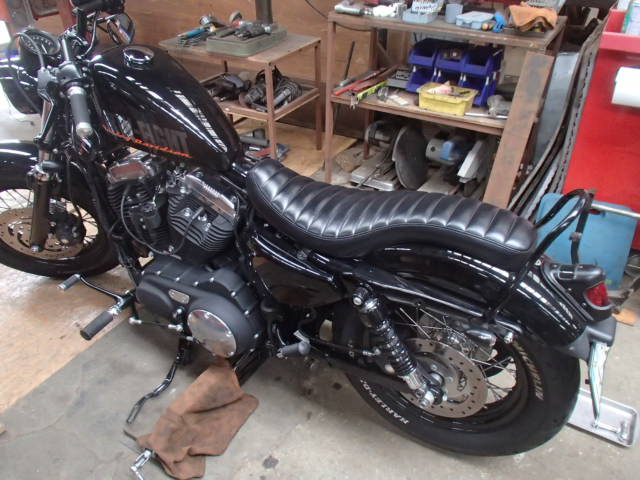 XL1200X ナンバーブラケット新車取り外し XL1200X ナンバーブラケット新車取り外し