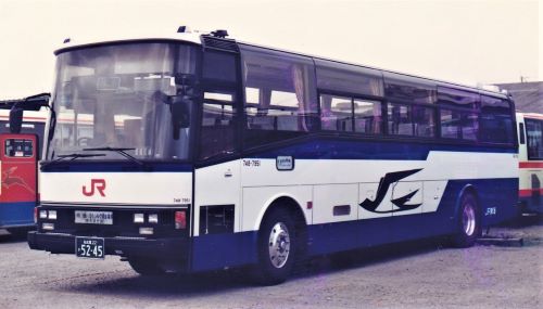 日産ディーゼルスペースアロー（P-RA53TE/TAE） | つばめバスの