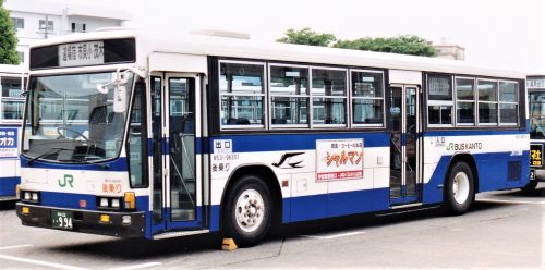 いすゞLV CUBICバス
カタログ 番外 長崎バスの路線塗装のままで引き続き活躍中！島鉄バス元