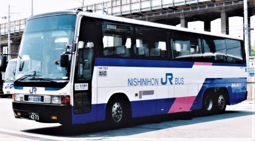 三菱ふそうエアロクィーンW（P-MU525系） | つばめバスの記録集