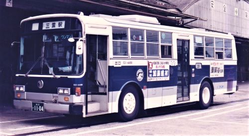 いすゞLV CUBICバス
カタログ ファイル:Oumi Railway 40 ISUZU Cubic(KC-LV832L) NonStep.jpg