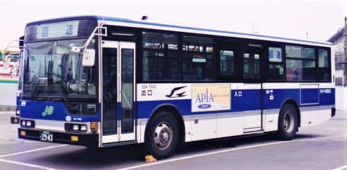 三菱ふそうエアロスター（二代目①）（KC-MP717/747系） | つばめバス