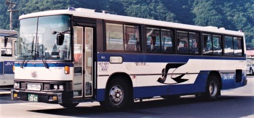 日野ブルーリボンRU①（RU606/607/637系） | つばめバスの記録集