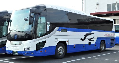 JRバス東北 いすゞガーラ(初期型リアガラス分割タイプ) びゅう