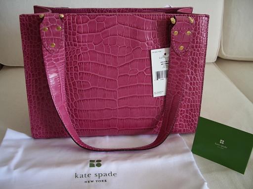 【ケイトスペード】 KATE SPADE とってもオシャレな型押しバッグ