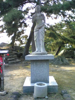 彫刻:清水洋一「女性立像」