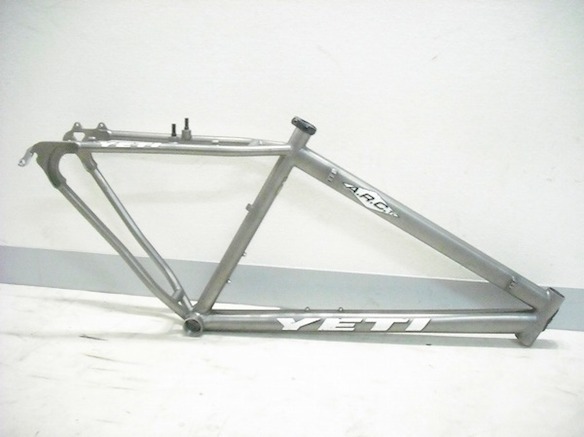 YETI ARC チタン
