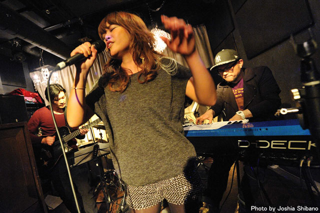 尾野カオル with Mary