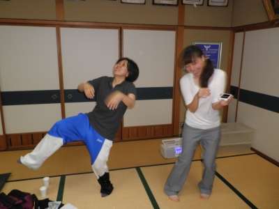 2曲目のダンスまねっこ中