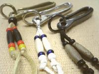 釣り針型ベルトフック