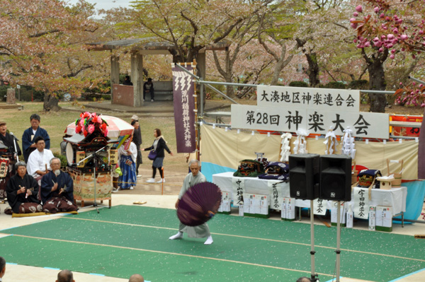 大湊地区神楽会002