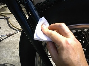 塗装面はエンジンオイル