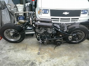 ハウルの動く城っぽいですか?