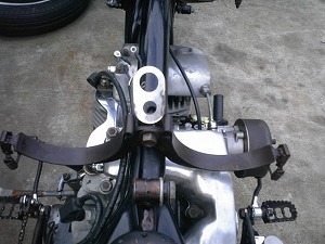 イグニッションステー取り付け