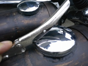 バイスプライヤー加工中