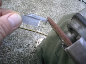 バリ取り作業