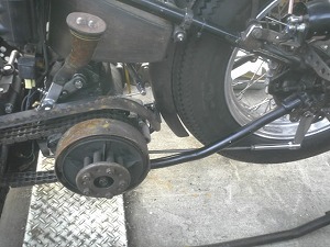 車体左側連結ロッド
