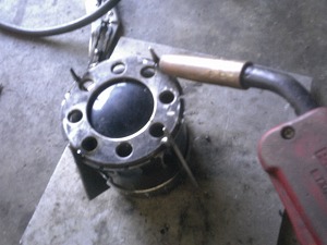 冷却フィン溶接作業