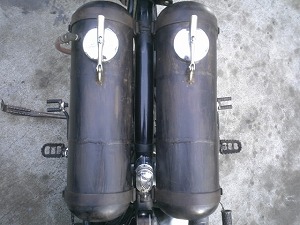 変態消火器タンク