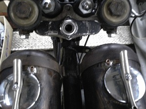 チューブ挿入口