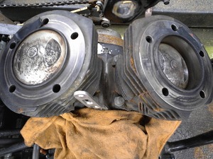 ピストンのカーボン除去
