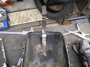 センタースタンドステー取り付け