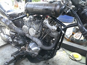 考え中・・考え中・・
