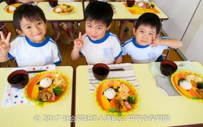 2017/11/2 ハロウィンの製作とその日の給食風景