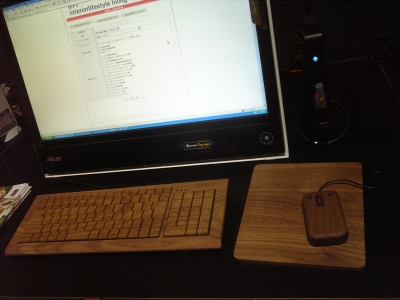 木のキーボード