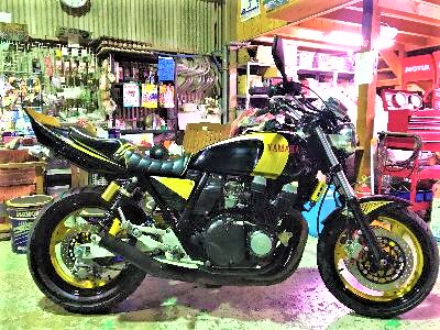 XJR400似てる | 旧車バイク・カスタムバイク販売「BurstCity ...