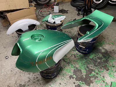 xjr400 塗装ベース XJR400 4HM 純正タンク 中美品 塗装ベース