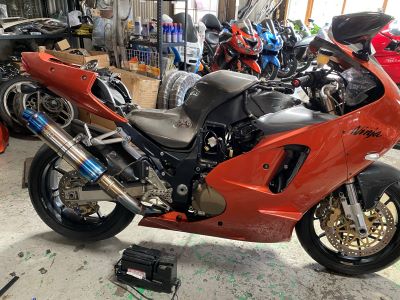 赤黒バイクデッキ｜法相