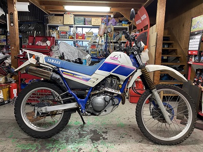 セロー225始動 | 旧車バイク・カスタムバイク販売「BurstCity