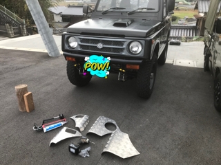 ジムニーJA11～納車後のセルフカスタム1～タンクガードとコーナー 