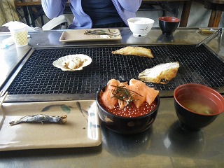 鮭番屋でご飯最終日