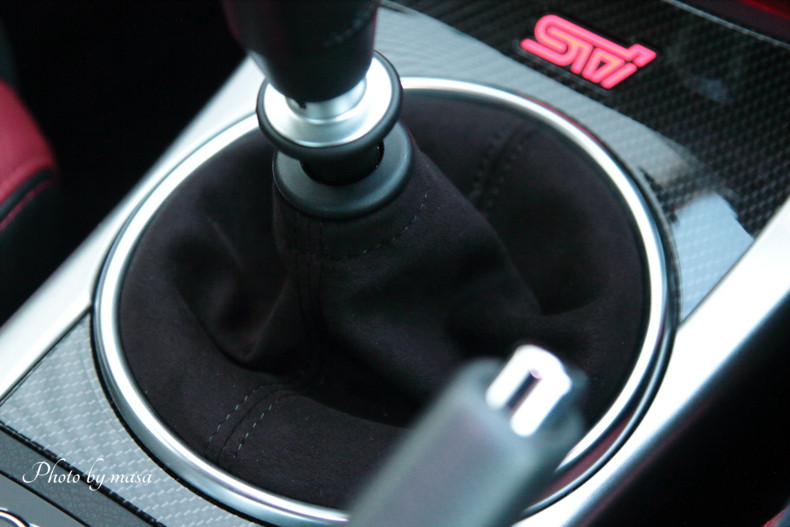 ★WRX STI (VAB)シフト＆サイドブレーキブーツ&シフトコンソールカバー ☆WRX STI （VAB)用シフトコンソールカバー&サイドブレーキ