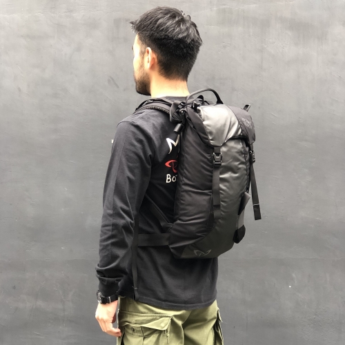 スキーキャリー可能な小型パック【MYSTERY RANCH TOKYO】 | A&F スキーキャリー可能な小型パック【MYSTERY RANCH TOKYO】 | A&F