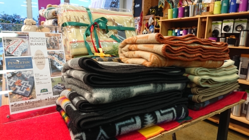 PENDLETON(ペンドルトン) 冬のお供のムチャチョブランケット【安曇野店 
