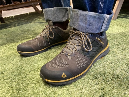 Vasque レディース Breeze at Low GTX ハイキングシューズ 大幅な軽量化を実現した『VASQUE ブリーズ LT LOW GTX』 | A＆F