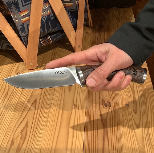 様々な用途に使い易く、初めての1本にもオススメのナイフのご