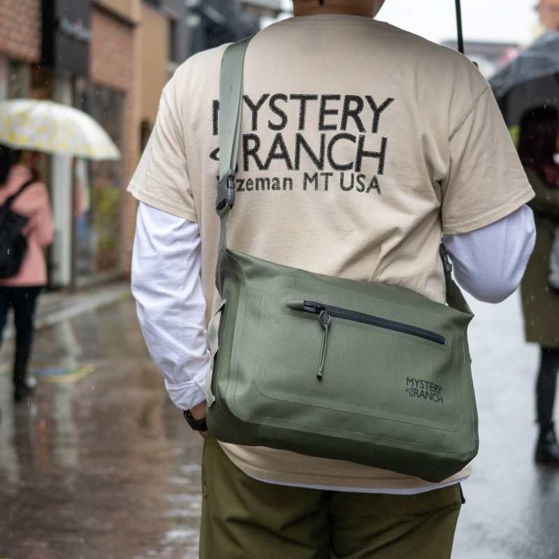 梅雨に備えよう！ミステリーランチの完全防水シリーズ