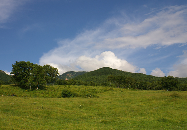 四阿山