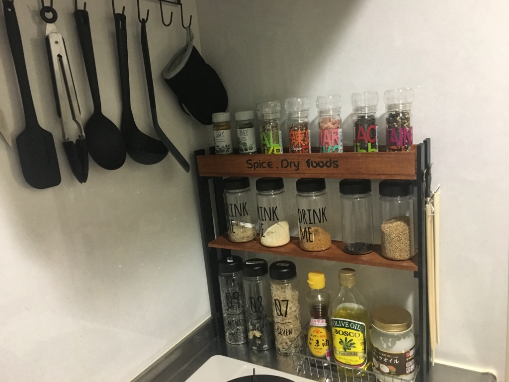 【DIY】100均すのこでスパイスラック